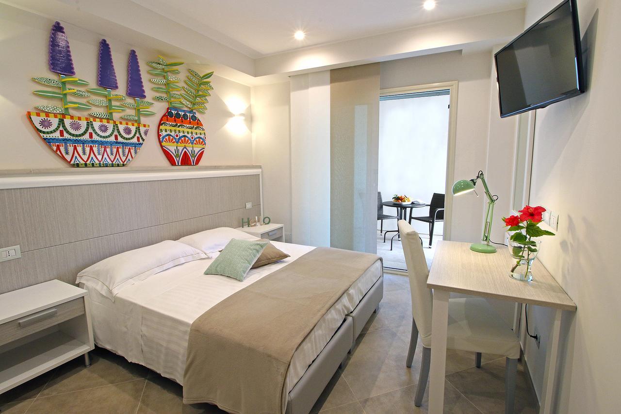 Sike Holiday Home 陶尔米纳 外观 照片