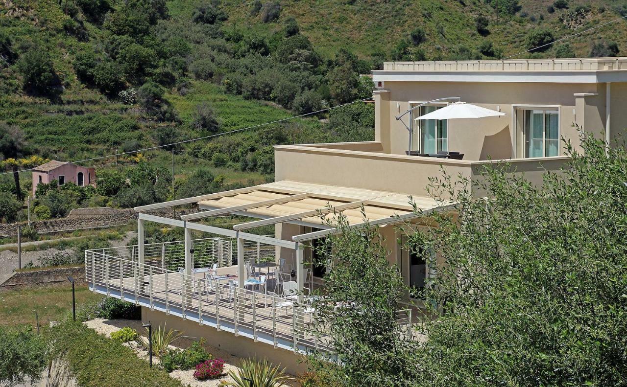 Sike Holiday Home 陶尔米纳 外观 照片